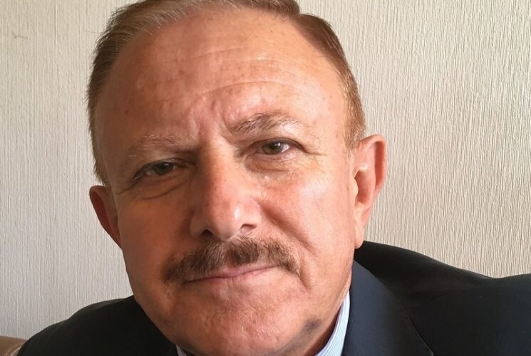 حه‌مه‌ئازاد به‌رزنجی: ڕۆڵی ڕۆشنبیرانی کورد له‌ ئێستادا بۆ پشتگیری کوردانی ڕۆژاوا.