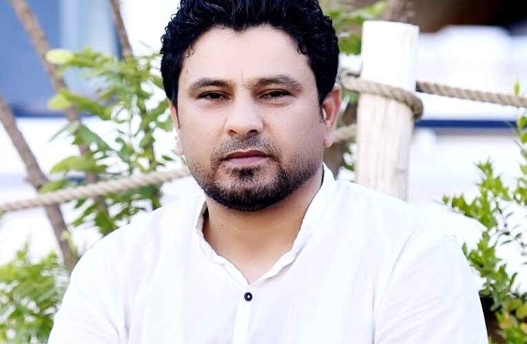 سەردەشت محەمەد: دوو سانت و دەیان میل لە داگیرکاری.