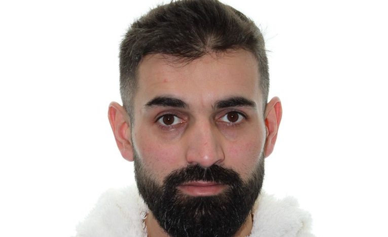 عەبدوڵا عەبدولخالق: هەناسەش بدەیت پارەت لێسەندراوە.